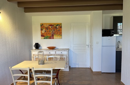 Gallargues-le-Montueux House | Villa 4 people in tourist residence with swimming pool