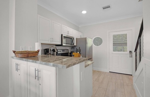 Marathon Villa | Villa 5008 on Duck Key Boat Slip Available - 2BD 1.5BA