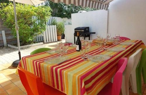 La Grande-Motte Villa | Villa 5mn mer, 8pers, 100m2, grande terrasse, clim