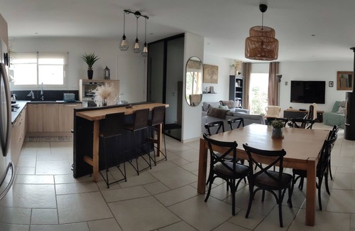 Millau Villa | Villa 6 pers with heated pool. Furnished tourist accommodation rated 4 stars.