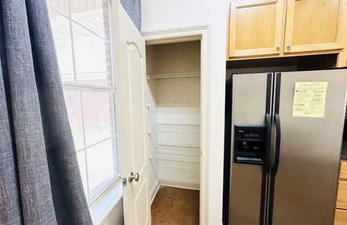 Pine Grove Apartment | Villa 7, spacious townhouse in Tickfaw, LA