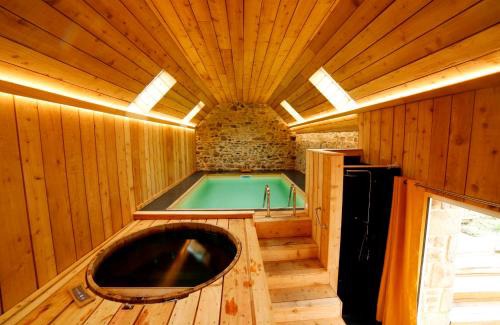 Peumerit Villa | Villa 7pers piscine-spa plage 4kms