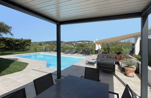Saint-Gely-du-Fesc Villa | Villa 8 people, garden, swimming pool, great views, quiet, near Montpellier