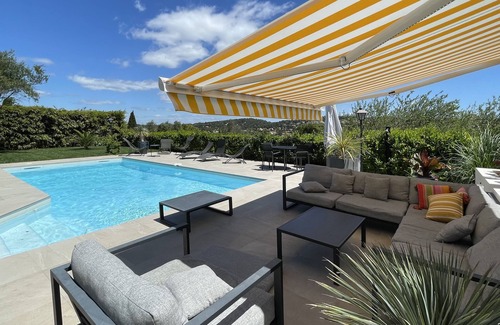 Saint-Gely-du-Fesc Villa | Villa 8 people, garden, swimming pool, great views, quiet, near Montpellier