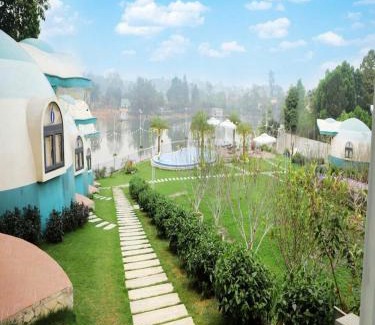 Ba Vi Apartment | Villa 8 phòng ngủ - view hồ - BBQ - bể bơi riêng - Ba Vì