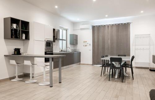 Scillichenti Villa | Villa A Mare