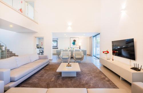 Guia Villa | Villa Aboim - BY BEDZY