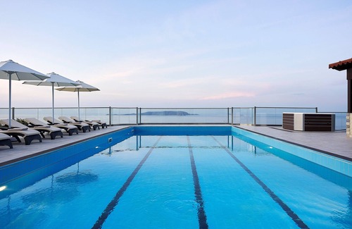 Vathianos Kampos Villa | Villa Ada -5 bedrooms villa with a heated pool & heated hot tub. Amazing view !
