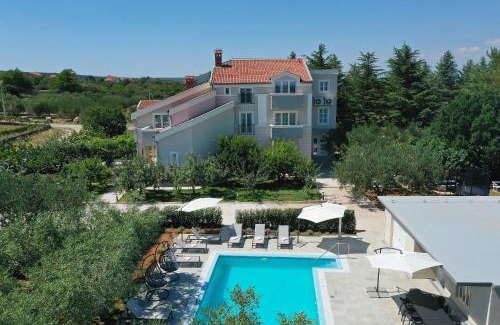 Sikovo Villa | Villa Adrian