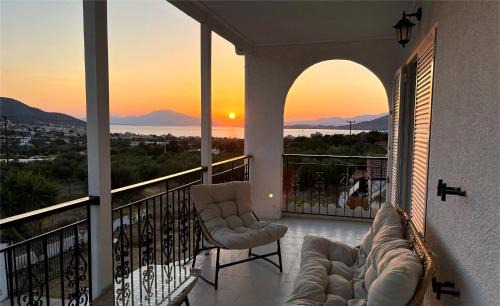 Salamis Villa | Villa Aelia Luxury Maisonette