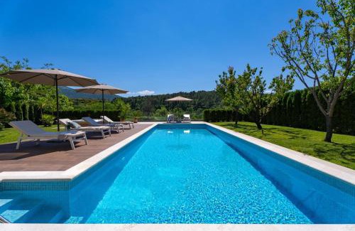 Duce Villa | Villa Agava with heated pool, Jacuzzi, sauna, gym, 4 en-suite bedrooms