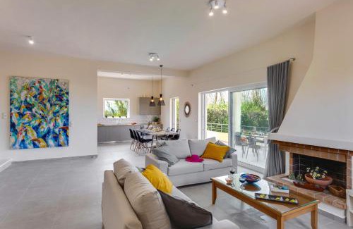 Maleme Villa | Villa Aggeliki by Villa Plus