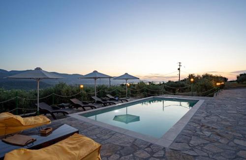 Sissi Villa | Villa Aktis with Freshwater Pool and Sea View