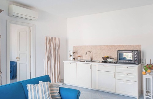 Marina Piccola Villa | VILLA ALBACHIARA up to 8 guestsn5 min. walk from the f famous Piazzetta of Capri