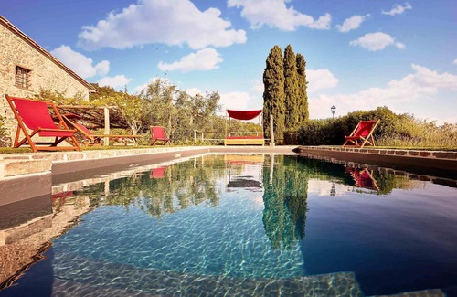 Neri House | Villa Albola by Cuvee | Chianti Villa with Pool, Lake & Wine Cellar