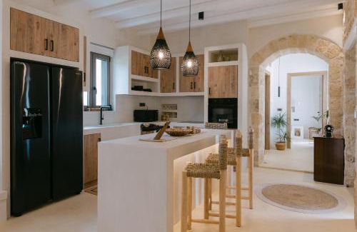 Melidoni Villa | Villa Aldea - Luxury Boho Style