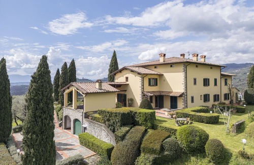 Massa e Cozzile Villa | Villa Alessia, Pool Wellness And Nature Massa e Cozzile