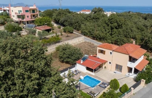 Prines Villa | Villa Alex 4bedrooms, private pool and jacuzzi