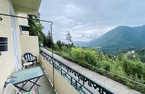 Semmering Apartment | Villa AlexanderCharmante Wohnung mit Bergblick, Villa Alexander