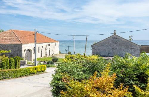 Kavarna Apartment | Villa Allegra spacious seaview apartment A3, 50 m from the sea