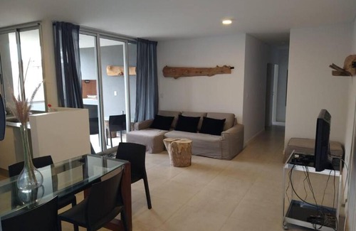 Villa Allende Apartment | Villa Allende departamento con seguridad y cochera 4 personas muy cerca Golf Villa Allende y Terron Mendiolaza consulte antes de reservar