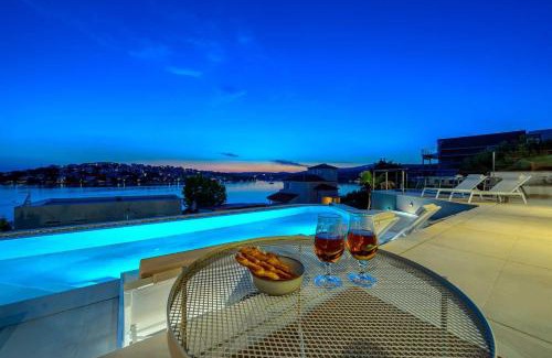 Podglavica Villa | Villa Allina, 5-Bedroom Villa with Panoramic Views, Heated Pool