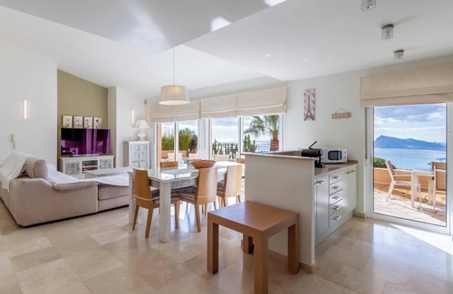 Altea la Vella Villa | Villa "Altea Hills Villa Noruega" with Mountain View, Pool, Wi-Fi, Garden & Terrace