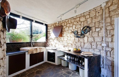 Modica Villa | Villa Ametista: A characteristic and welcoming three-story villa in a quiet position, surrounded by the Sicilian countryside, with Free WI-FI.
