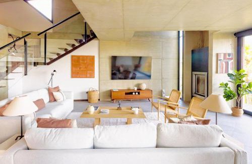 San Sebastian Villa | Villa Angelu, Encanto Arquitectónico con Piscina Privada