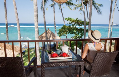 Candi Dasa Villa | Villa Anjani - Stunning Beachfront Paradise near Candidasa