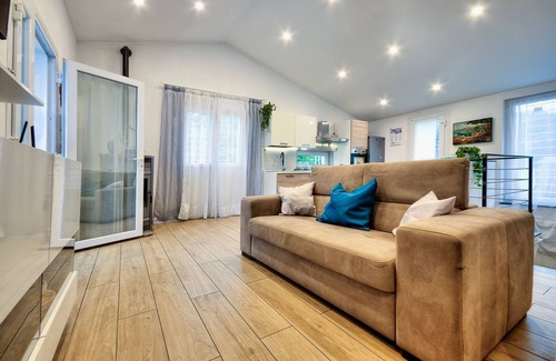 Poggi Villa | Villa Anna with private pool located on ground level 2 bedroom for 6 persons.
