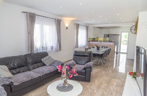 Imotski Villa | Villa Antea - privat heated pool, brand new villa, relaxing, rural near sea