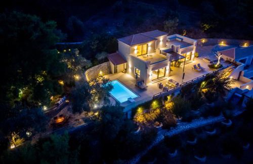 Skopelos Villa | Villa Antigone Luxury Retreat