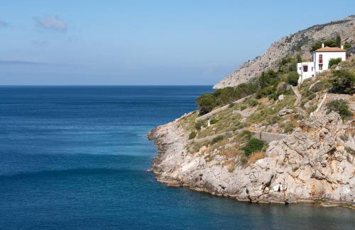 Hydra Villa | Villa Aqua Vista with private seafront