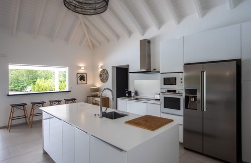 Plum Bay Villa | Villa Arawak (2/4 Rooms)