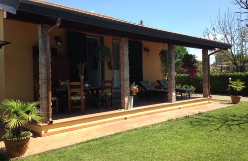 Lido di Camaiore Villa | Villa Arianna quiet area 5 minutes from the sea and from the Versilia nightlife