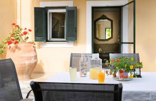 Corfu Town Villa | Villa Armeni by CorfuEscapes