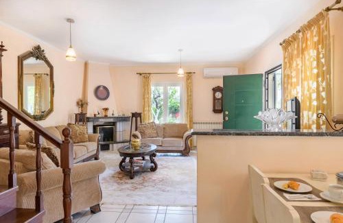 Corfu Town Villa | Villa Armeni by CorfuEscapes