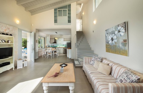 Gavalochori Villa | Villa Armonia, 3 bedrooms, sea views, 45m2 infinity pool w/heating, ping pong.
