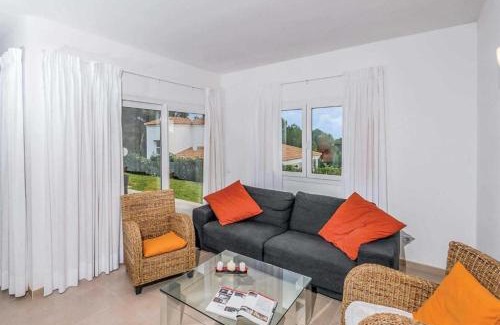 Coves Noves Villa | Villa Arual
