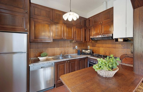 Realdo Villa | Villa Ascheri Country House with Sea View, Garden & Wi-Fi