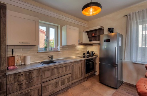 Marsici Villa | Villa Augusta with Large Private Pool