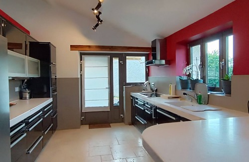 Saint-Beauzeil House | Villa Avec Piscine en Campagne Sans vis à Vis/animaux Acceptés