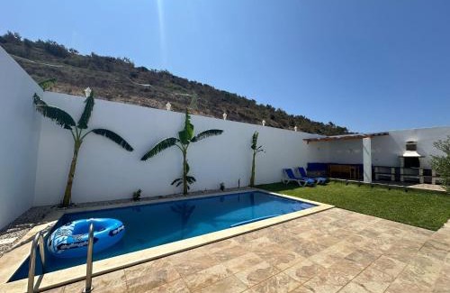 Aousja Villa | Villa avec terrasse S2 piscine jardin Rafraf