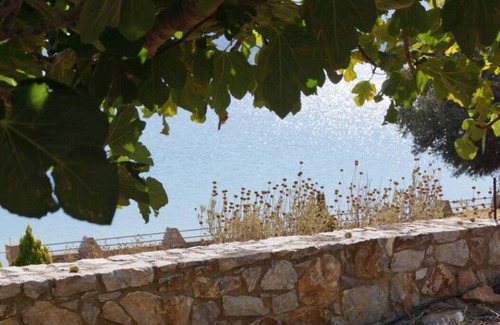 Kymi-Aliveri Villa | Villa Axia-Art 5pm from the sea