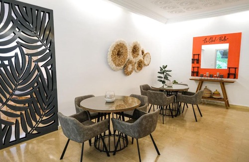 Marcory Hotel | Villa Ayaba