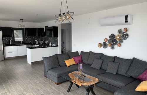 Kadıkale Villa | Villa Aylinda with Private Heated Pool