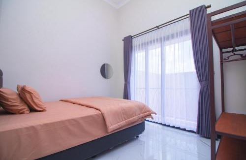 Sidomulyo Villa | Villa Azzalea Private Pool dan Rooftop