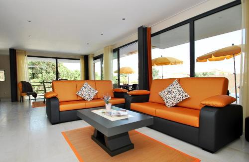 Armacao de Pera Villa | Villa Bahamas by Algarve Vacation