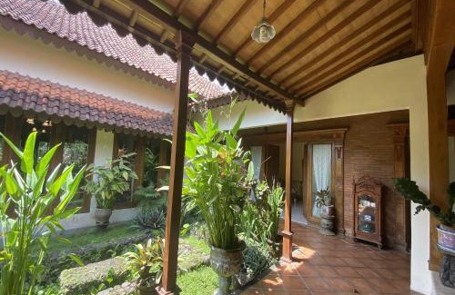 Mlati Villa | Villa Baliantoro Yogyakarta